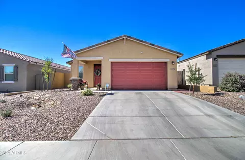 4611 W Greenleaf Dr, San Tan Valley, AZ 85142