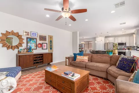 1526 E Azalea Dr, Gilbert, AZ 85298 photo 6