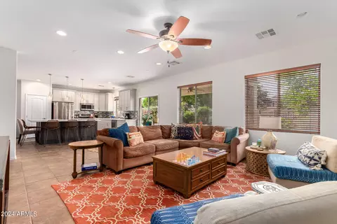 1526 E Azalea Dr, Gilbert, AZ 85298 photo 7