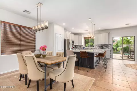 1526 E Azalea Dr, Gilbert, AZ 85298 photo 8