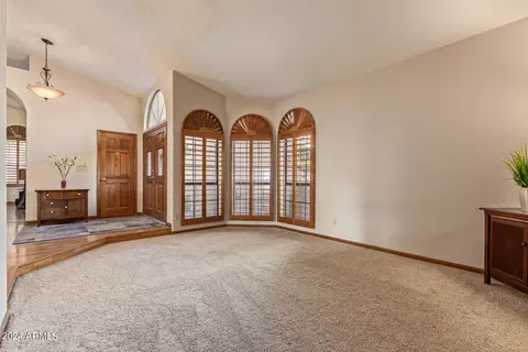 Living - 251 E Vera Ln, Tempe, AZ 85284 photo 2 of 5