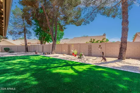 Exterior - 251 E Vera Ln, Tempe, AZ 85284 photo 9 of 16