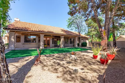 Exterior - 251 E Vera Ln, Tempe, AZ 85284 photo 8 of 16