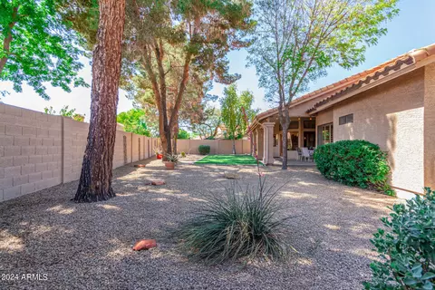 Exterior - 251 E Vera Ln, Tempe, AZ 85284 photo 13 of 16