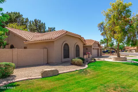 Exterior - 251 E Vera Ln, Tempe, AZ 85284 photo 4 of 16