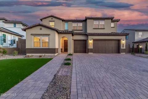 1935 E Fallen Leaf Ln, Phoenix, AZ 85024