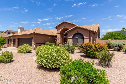 5846 E Jasmine St, Mesa, AZ 85205 photo 2