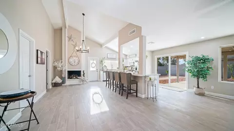 2594 W Bentrup St, Chandler, AZ 85224
