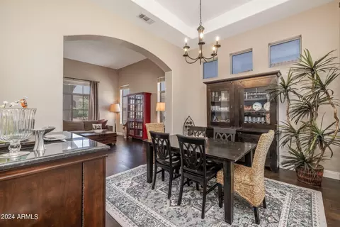 386 E Horseshoe Ave, Gilbert, AZ 85296 photo 6