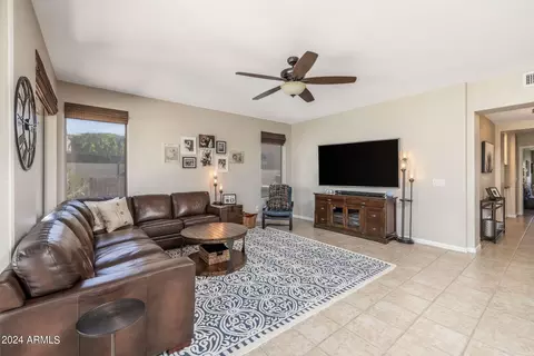 386 E Horseshoe Ave, Gilbert, AZ 85296 photo 15