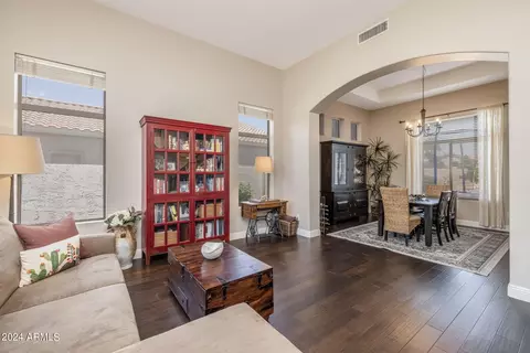 386 E Horseshoe Ave, Gilbert, AZ 85296 photo 5