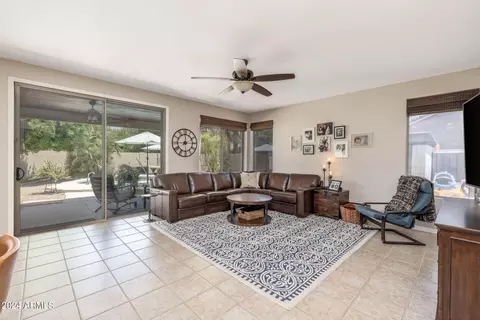 386 E Horseshoe Ave, Gilbert, AZ 85296 photo 13