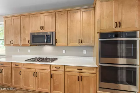 Kitchen - 3161 S 183rd Dr, Goodyear, AZ 85338 photo 4 of 6