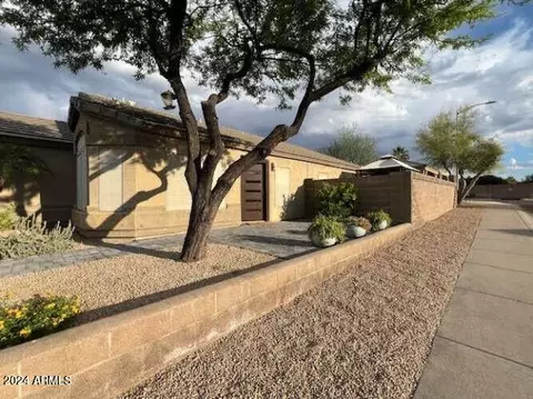 2436 E Morrow Dr, Phoenix, AZ 85050 photo 4