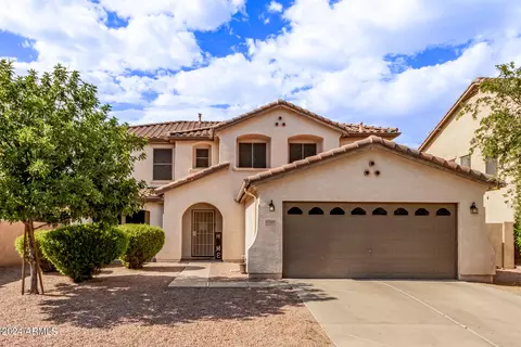 3748 E Betsy Ln, Gilbert, AZ 85296