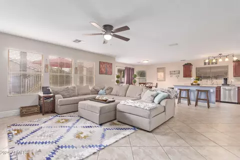 3748 E Betsy Ln, Gilbert, AZ 85296 photo 2