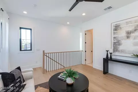 4340 E Cheery Lynn Rd, Phoenix, AZ 85018 photo 9