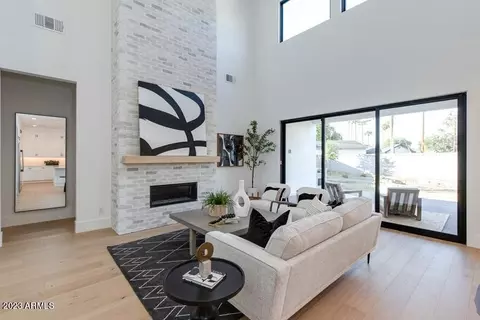 4340 E Cheery Lynn Rd, Phoenix, AZ 85018 photo 4