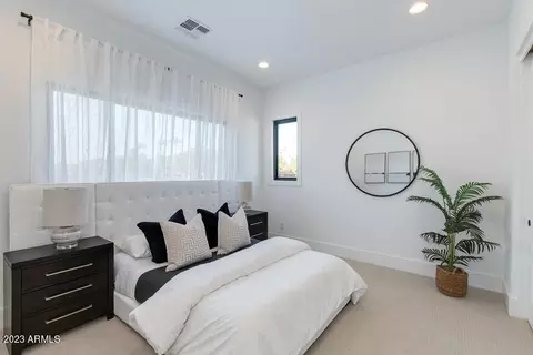 4340 E Cheery Lynn Rd, Phoenix, AZ 85018 photo 11