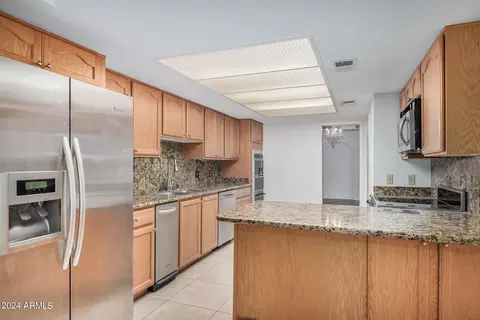 77 E Missouri Ave #34, Phoenix, AZ 85012 photo 20