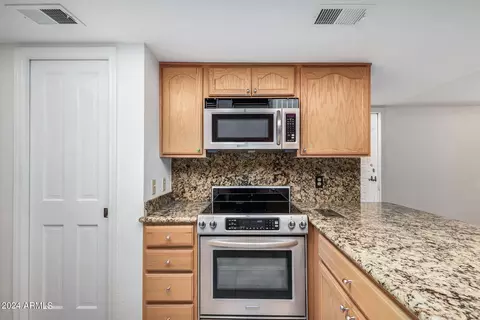 77 E Missouri Ave #34, Phoenix, AZ 85012 photo 22