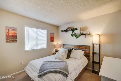 4867 E Capistrano Ave, Phoenix, AZ 85044 photo 18