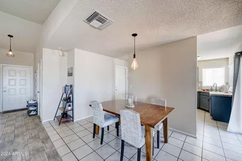 4867 E Capistrano Ave, Phoenix, AZ 85044 photo 7