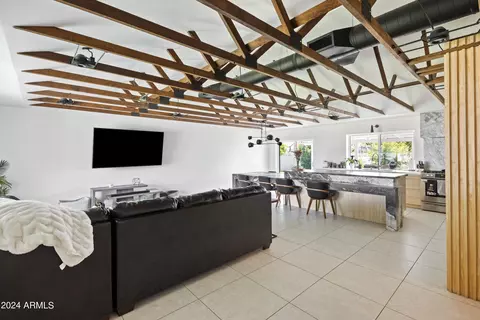 8637 E San Miguel Ave, Scottsdale, AZ 85250