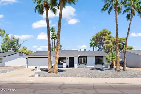3302 E Helena Dr, Phoenix, AZ 85032
