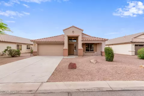 724 E Mule Train Trl, San Tan Valley, AZ 85143