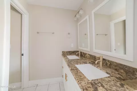 4922 S 23rd Dr, Phoenix, AZ 85041 photo 4