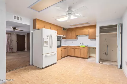 4302 N 74th Dr, Phoenix, AZ 85033 photo 3