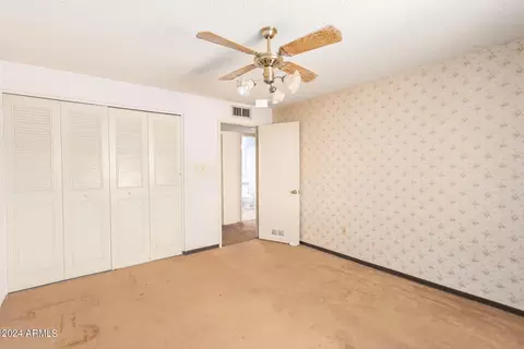 4302 N 74th Dr, Phoenix, AZ 85033 photo 7
