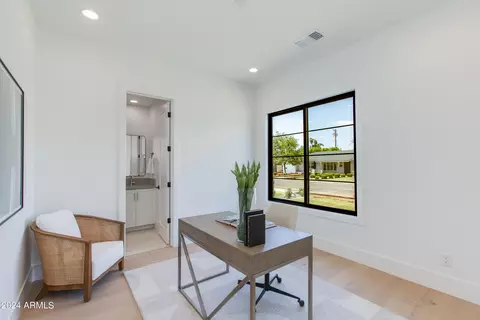 3737 E Amelia Ave, Phoenix, AZ 85018 photo 20