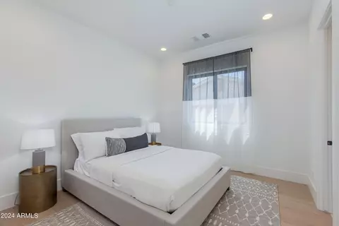 3737 E Amelia Ave, Phoenix, AZ 85018 photo 18