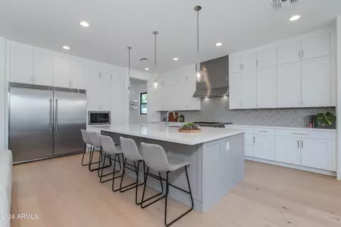 3737 E Amelia Ave, Phoenix, AZ 85018 photo 8