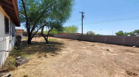 4014 N 64th Dr, Phoenix, AZ 85033 photo 21