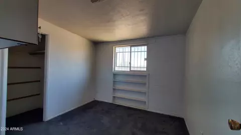 4014 N 64th Dr, Phoenix, AZ 85033 photo 13