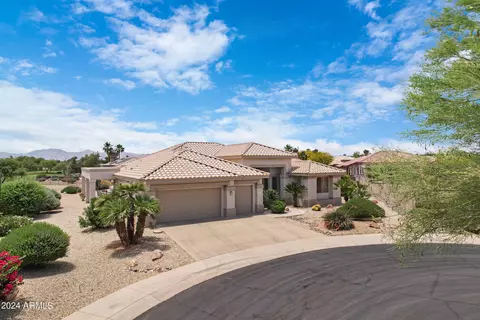 15553 W St Andrews Way, Surprise, AZ 85374