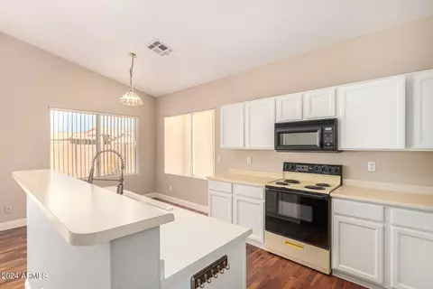 4556 E Badger Way, Phoenix, AZ 85044 photo 8