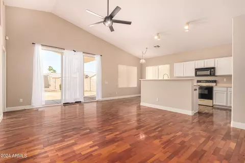 4556 E Badger Way, Phoenix, AZ 85044 photo 13