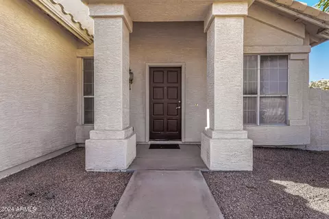 4556 E Badger Way, Phoenix, AZ 85044 photo 4