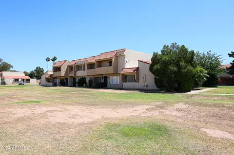 6338 N 47th Ave, Glendale, AZ 85301