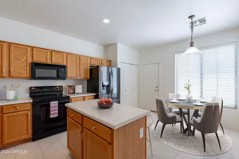 3390 E Boston Ct, Gilbert, AZ 85295 photo 10