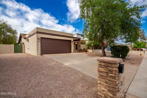 1630 E Redfield Rd, Tempe, AZ 85283 photo 2