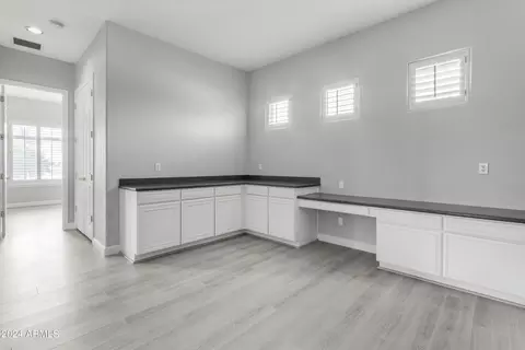 934 E Frances Ln, Gilbert, AZ 85295 photo 9