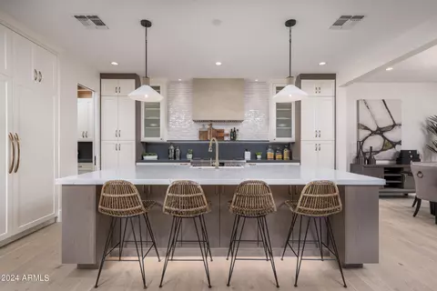 Kitchen - 4013 N 34th St, Phoenix, AZ 85018 photo 2 of 6