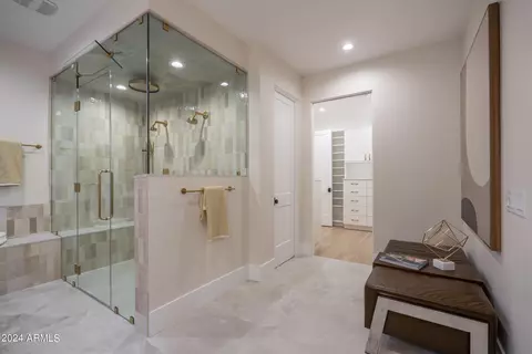 Entry Way - 4013 N 34th St, Phoenix, AZ 85018 photo 3 of 4
