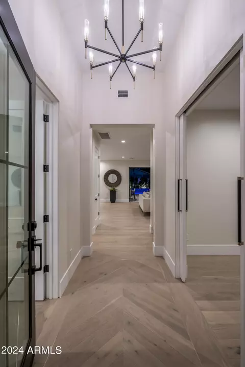 Entry Way - 4013 N 34th St, Phoenix, AZ 85018 photo 1 of 4