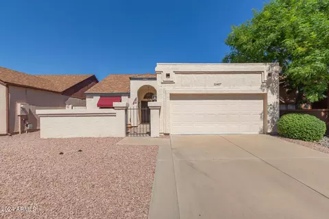 10407 N 65th Ln, Glendale, AZ 85302